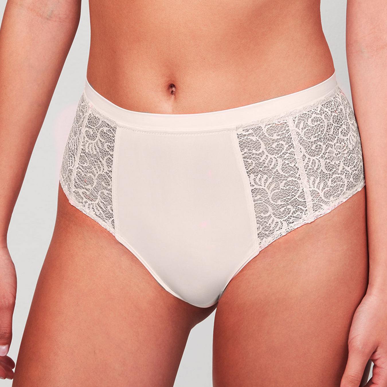 Crosby High-Rise Brief
The Embrace of Italian Lace.
Our Crosby High-Rise Brief is designed to embrace your curves with a dash of ultra soft Italian lace. Slip into this high waisted brieCrosby High-Rise